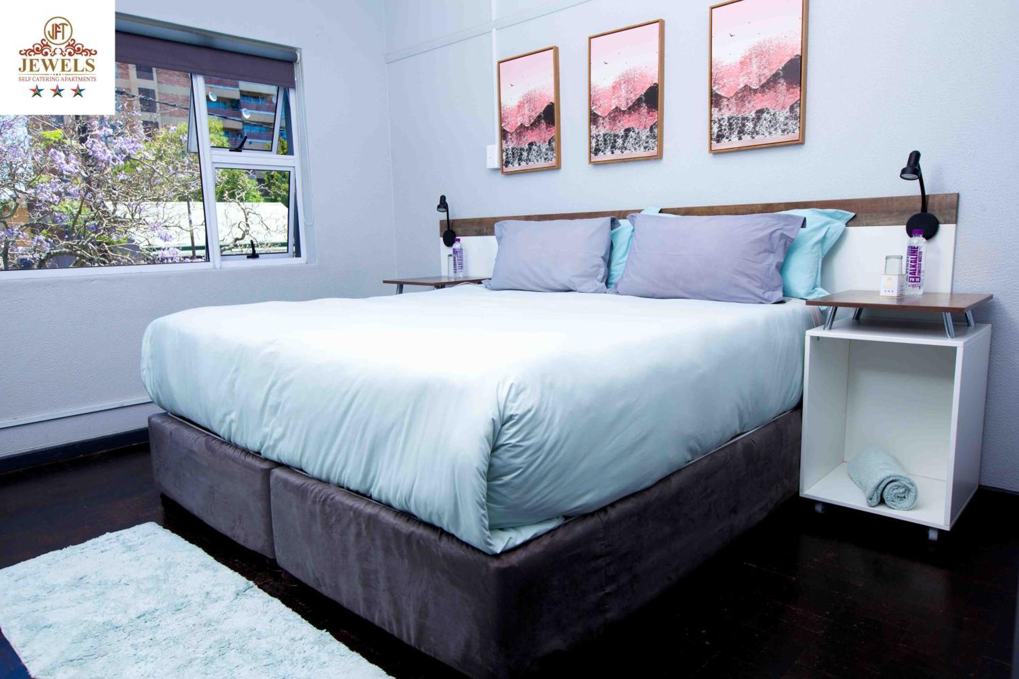 Bed and Breakfast Jft Self Catering Units Ист-Лондон Экстерьер фото