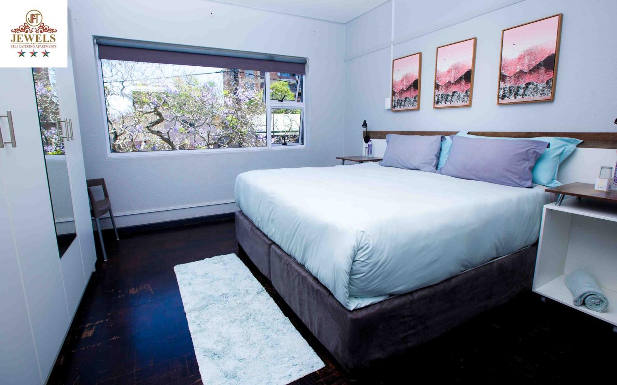 Bed and Breakfast Jft Self Catering Units Ист-Лондон Экстерьер фото
