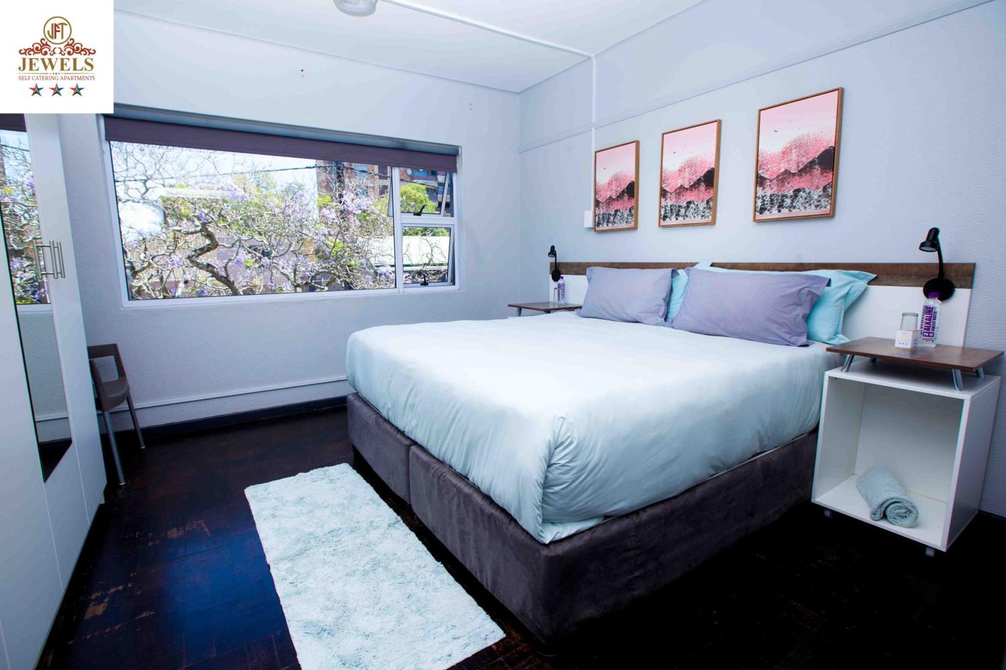 Bed and Breakfast Jft Self Catering Units Ист-Лондон Экстерьер фото